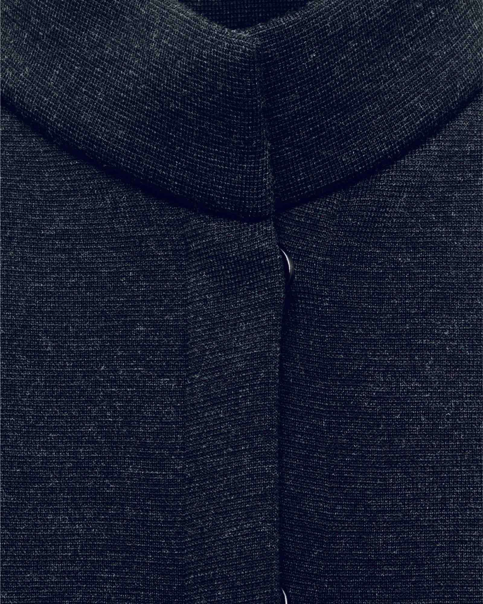 1212-801-PIA-nero-detail-web