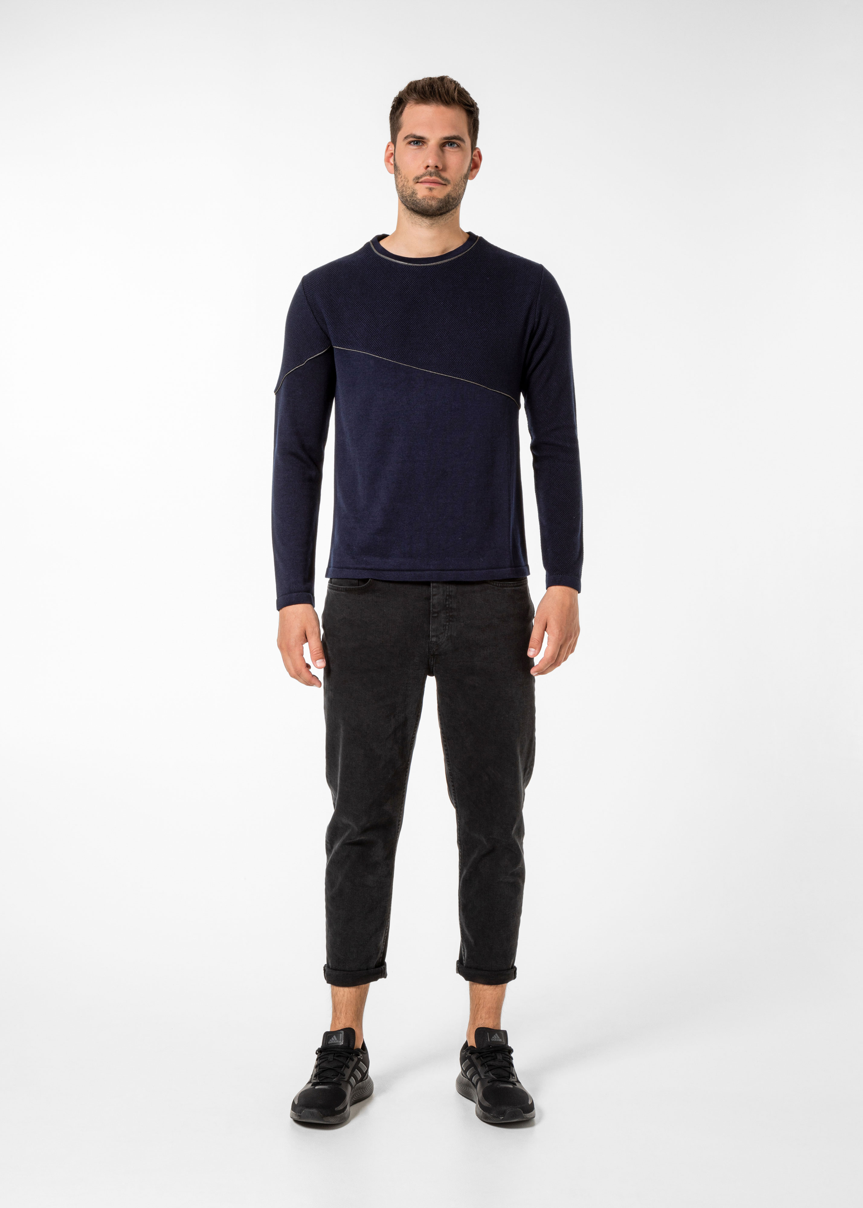 2202-201-TITUS-Navy-Model-1