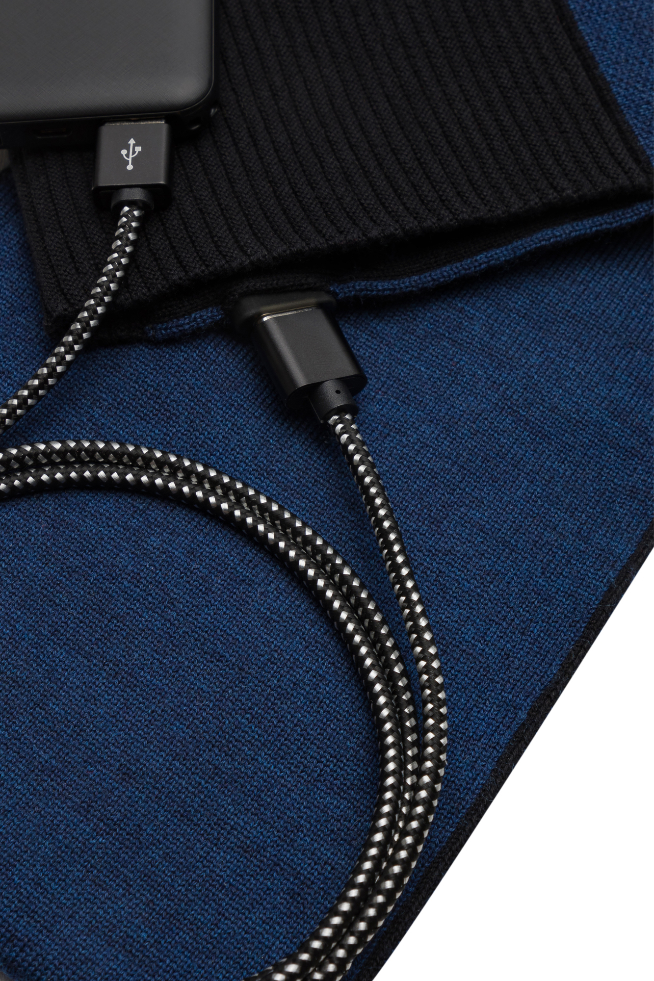 2232-111-TOSHA-mittelblau-detail-1